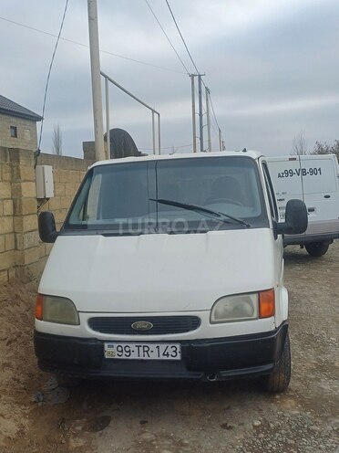 Ford Transit-1