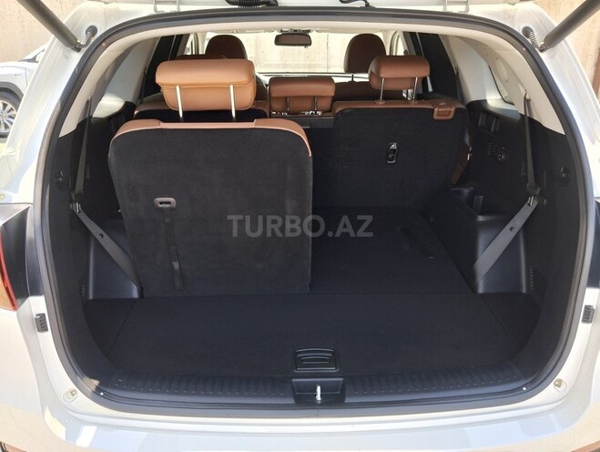 Kia Sorento-19
