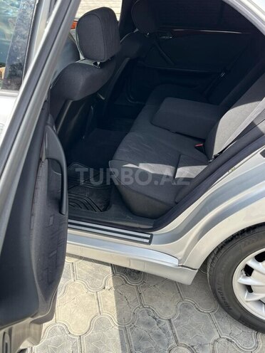Mercedes E 220-9