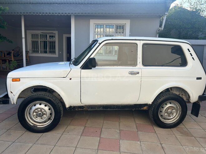 LADA (VAZ) Niva-2