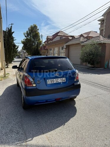 Kia Rio-2