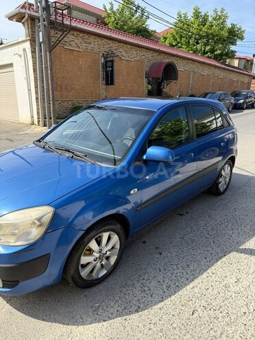 Kia Rio-4