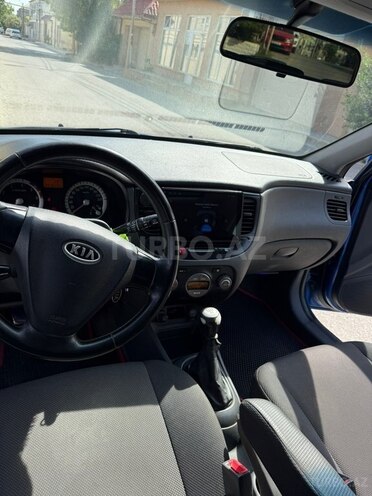 Kia Rio-11