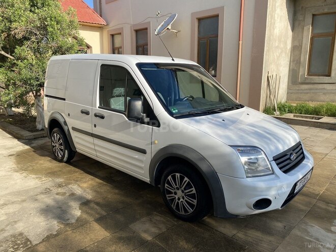 Ford Transit Connect-4