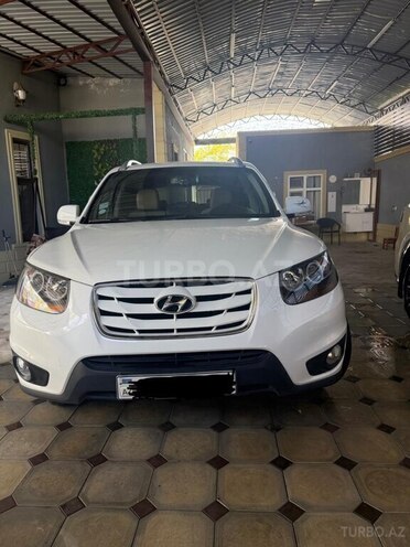 Hyundai Santa Fe-1