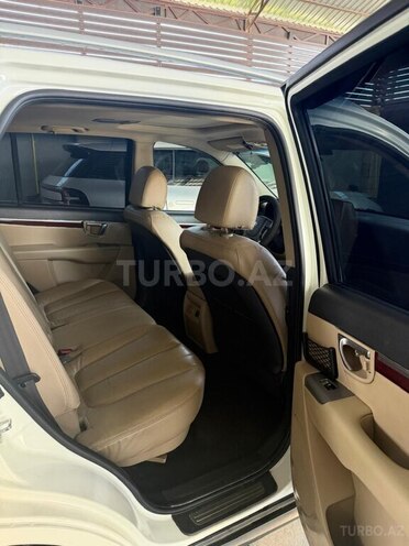 Hyundai Santa Fe-8