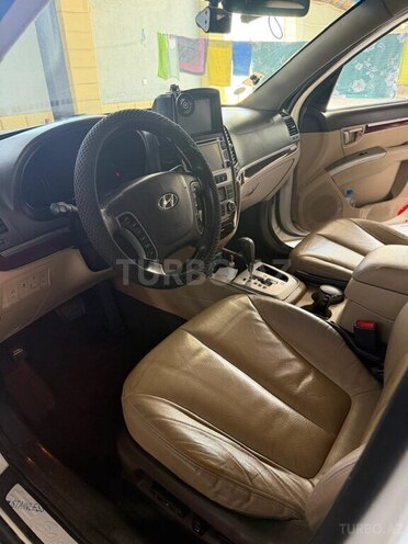Hyundai Santa Fe-14