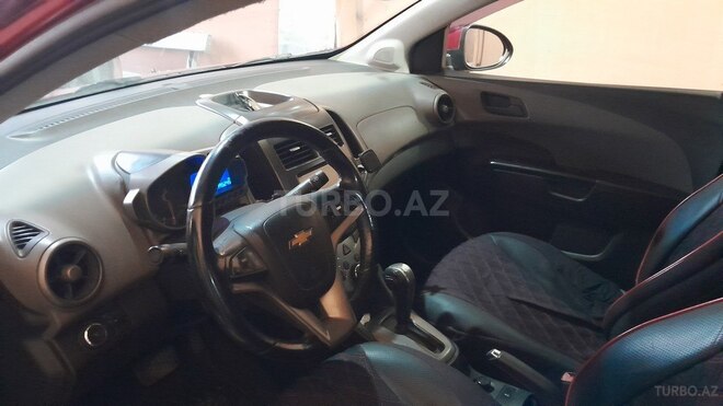 Chevrolet Aveo-6