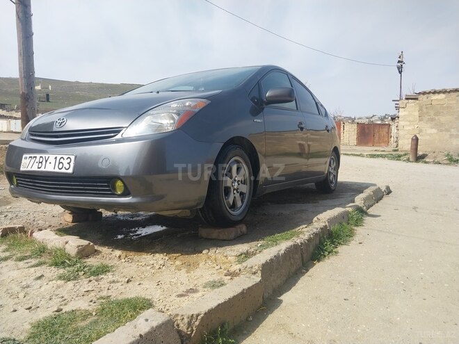 Toyota Prius-3