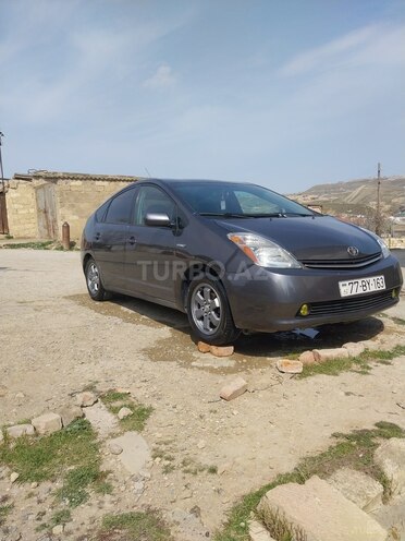 Toyota Prius-2