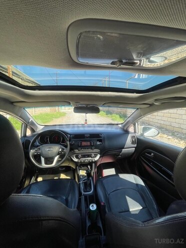 Kia Rio-8