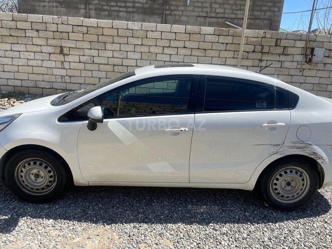 Kia Rio-2