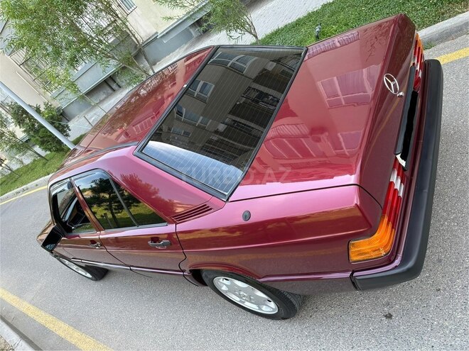 Mercedes 190-8