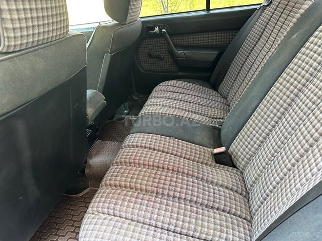 Mercedes 190-14