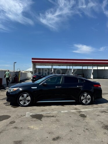 Kia Optima-4