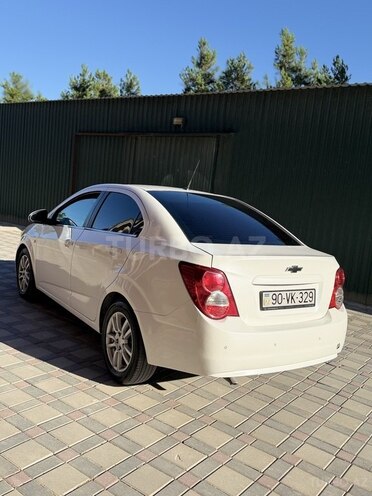 Chevrolet Aveo-6