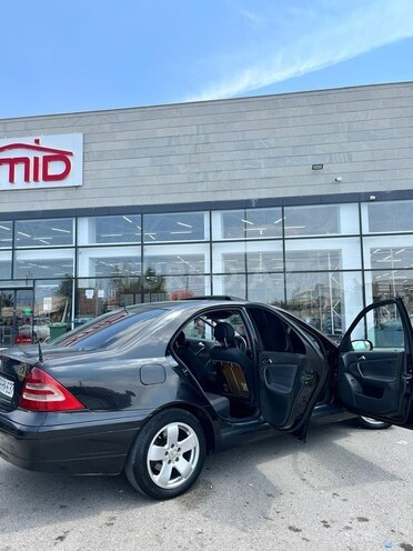 Mercedes C 180-4