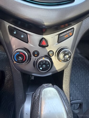 Chevrolet Aveo-9