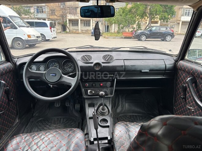LADA (VAZ) 2106-5