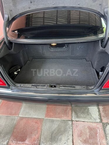 Mercedes E 200-8