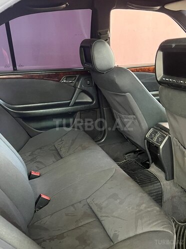 Mercedes E 200-6