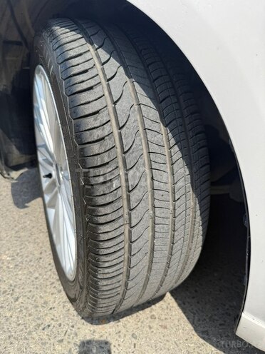 Ford Fusion (North America)-19
