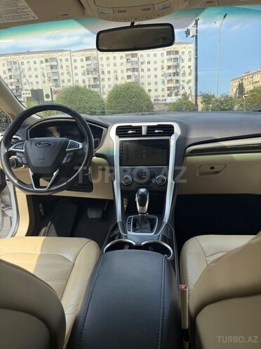 Ford Fusion (North America)-13