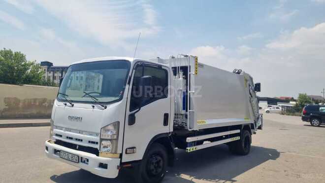Isuzu NPR 75 L-2