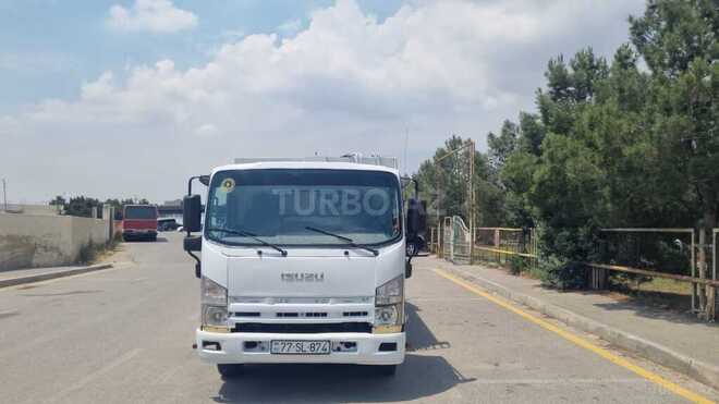 Isuzu NPR 75 L-3