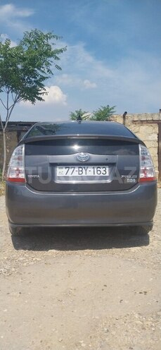 Toyota Prius-10