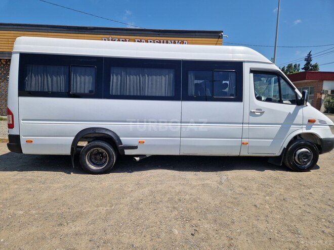 Mercedes Sprinter 412-8