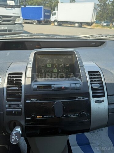 Toyota Prius-16