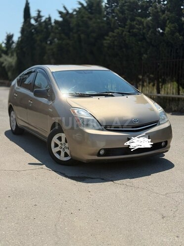 Toyota Prius-1