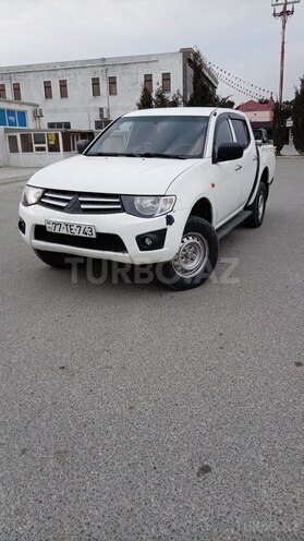 Mitsubishi L200-5