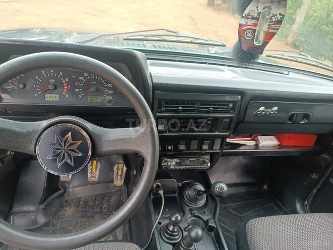 LADA (VAZ) Niva-3