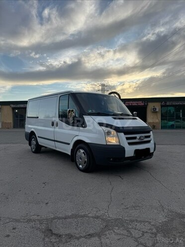 Ford Transit-2