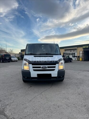 Ford Transit-1
