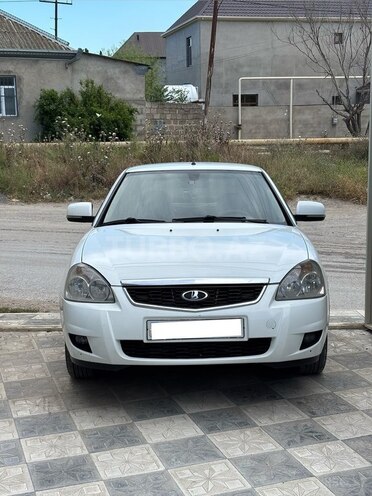 LADA (VAZ) Priora-1