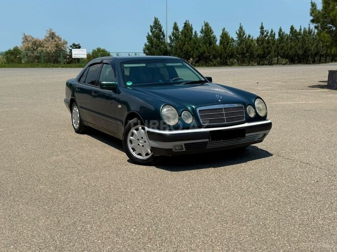 Mercedes E 240-3