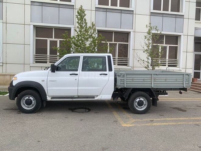 UAZ Profi-2