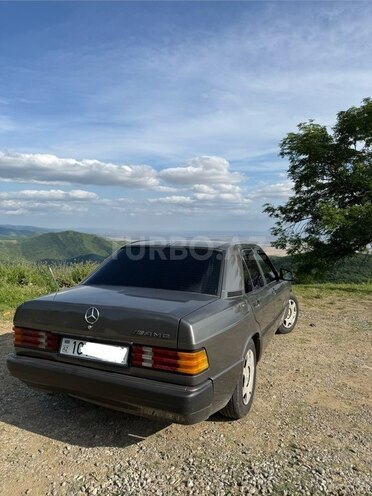 Mercedes 190-6