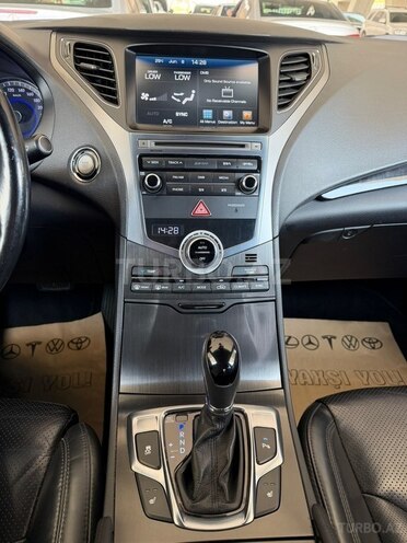 Hyundai Grandeur-12