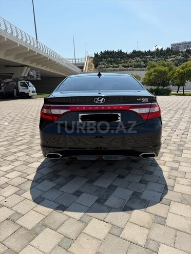Hyundai Grandeur-2