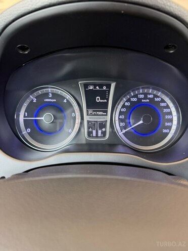 Hyundai Grandeur-6