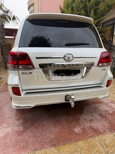 Toyota Land Cruiser-15