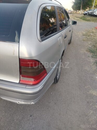 Mercedes C 180-3