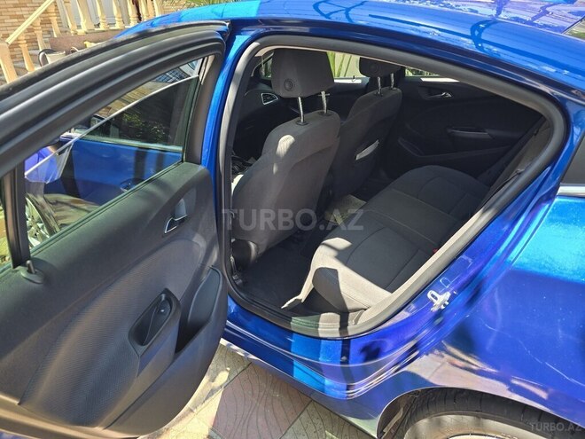 Chevrolet Cruze-5