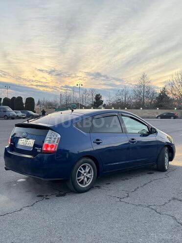 Toyota Prius-5