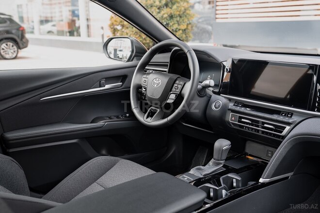 Toyota Camry-12