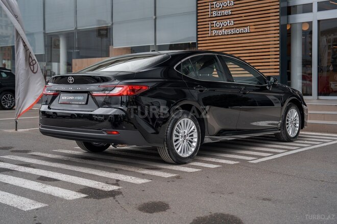 Toyota Camry-7